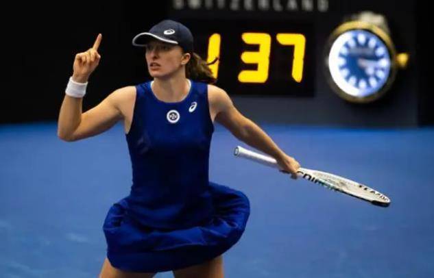 他既能在边 他既能在边